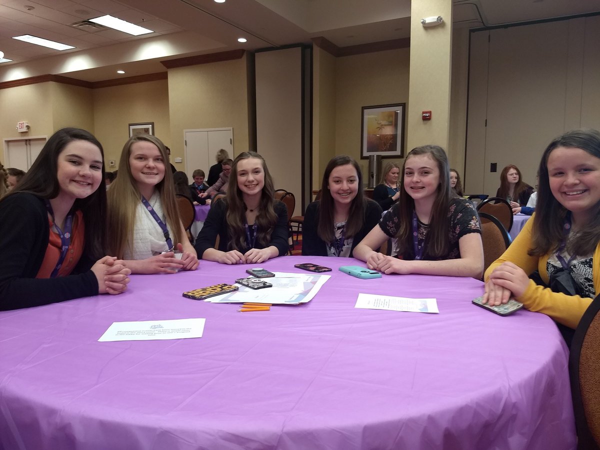 Drexel_FBLA's tweet photo. Practicing leadership skills, meeting new people, and competing at FBLA ML SLC! #CreateLeadInspire #MOFBLA 💫 https://t.co/niNqm6eTfh