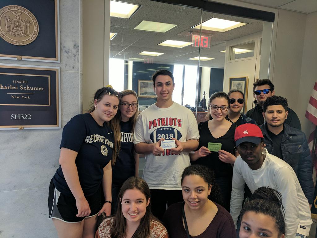 dawnecadams's tweet photo. Thank you @SenSchumer for the gallery passes #BPatriotProud #BHSDC #BingTakesOnDC @BinghamtonCSD https://t.co/9h5BL5Kx60