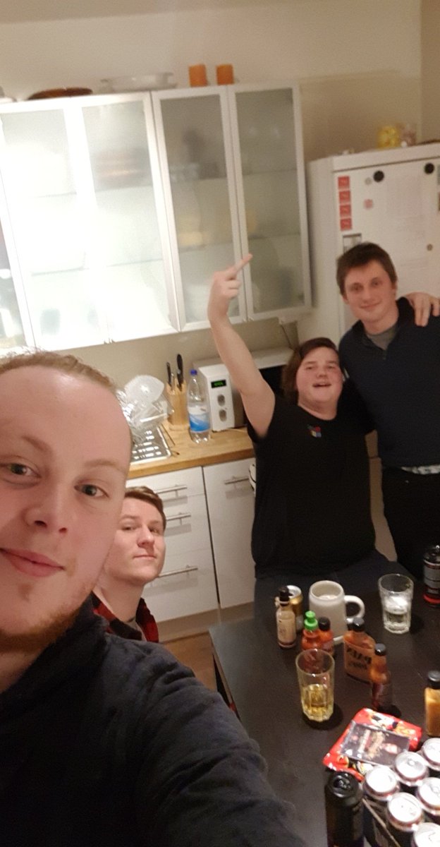 Meetup with the boys in oslo! <a href="/SmirreTF2/">Sebastian Hopstadius</a> @ondkaja <a href="/cAPSTF2/">Viktor Dagner</a>