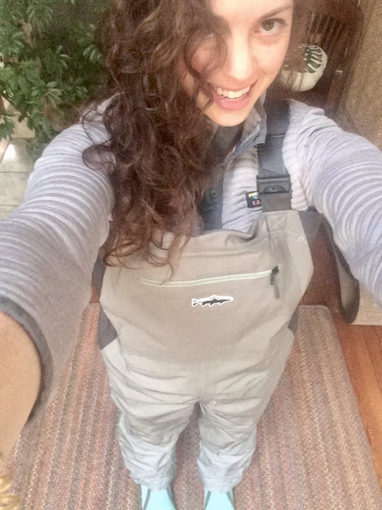 lkeenereck's tweet photo. Aww heck yeah. @patagonia deemed my work waders “irreparable” this time and sent me a warranty replacement! 😍

Never would’ve guessed I’d become that person who gets this excited about waders, yet here we are.

#NewWadersNewMe #RiverWork #ScientistsWhoSelfie https://t.co/2zJU7Fs2z6