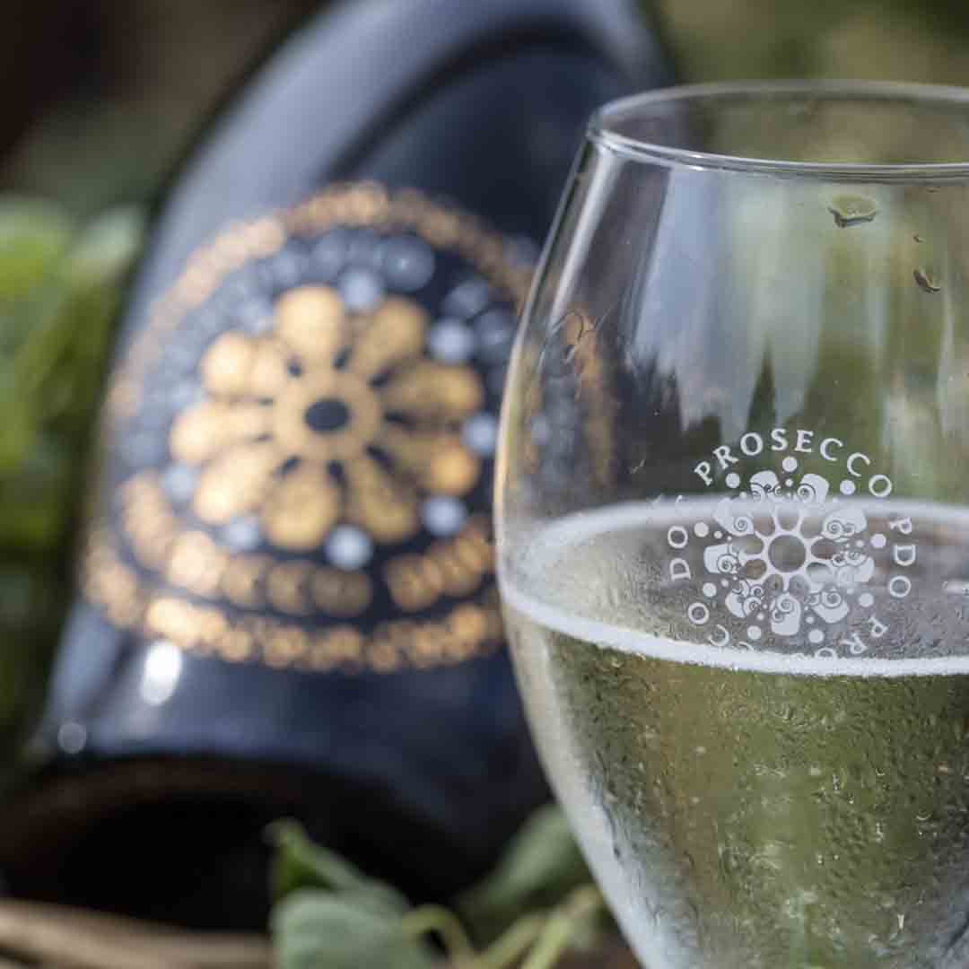 Italians recognize #LaDolceVita by celebrating even the smallest of occasions with a glass of Prosecco, of course! This sparkling wine made in the Veneto and Friuli regions of Italy is the perfect bubbly to celebrate life's big and small moments.

Photo © ProseccoDOC