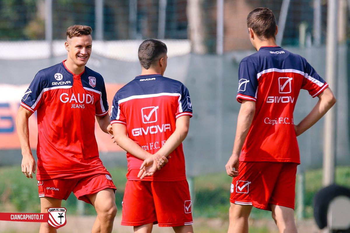 ChesterTrophies's tweet image. 4 great pictures from @carpifc1909 in Italy #CarpiFC1909 #Givova #Italy