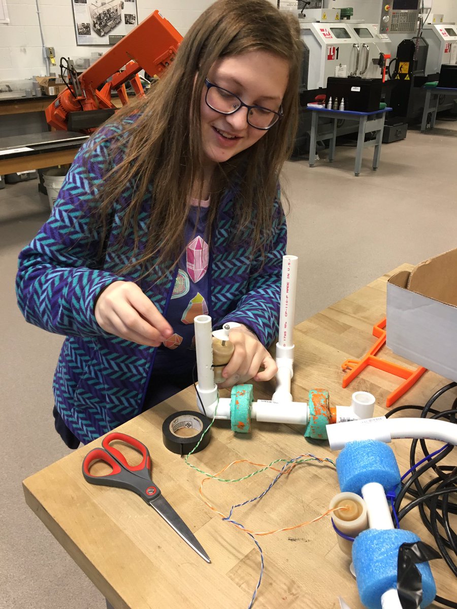 Lindsay (@l_longstreth) on Twitter photo SeaPerch teams are putting finishing touches on their ROVs and practicing the obstacle course in the pool. Happy Friday! #LeydenPride #UnderwaterRobots SeaPerch teams are putting finishing touches on their ROVs and practicing the obstacle course in the pool. Happy Friday! #LeydenPride #UnderwaterRobots