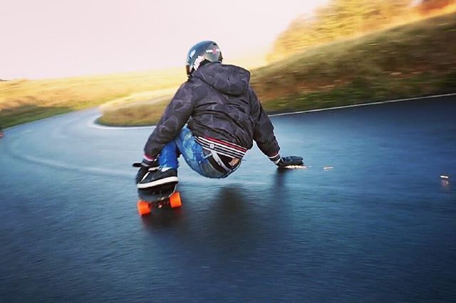 2controversial's tweet image. Wet’n Sendy - full corner drifts