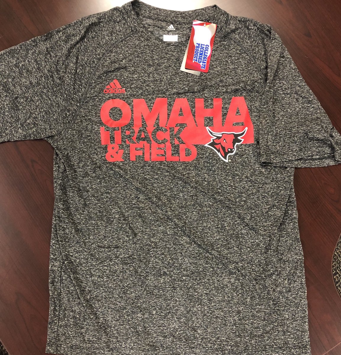 OmahaTFXC's tweet photo. 🚨🐮Give Away Time🐮🚨
-
Win one of our official Omaha Track &amp; Field T-shirts!
-
Rules to WIN:
1) Retweet &amp; Like this tweet
2) Follow our page
-
Winner will be announced Mar. 20th! https://t.co/vpN8FES9Ar