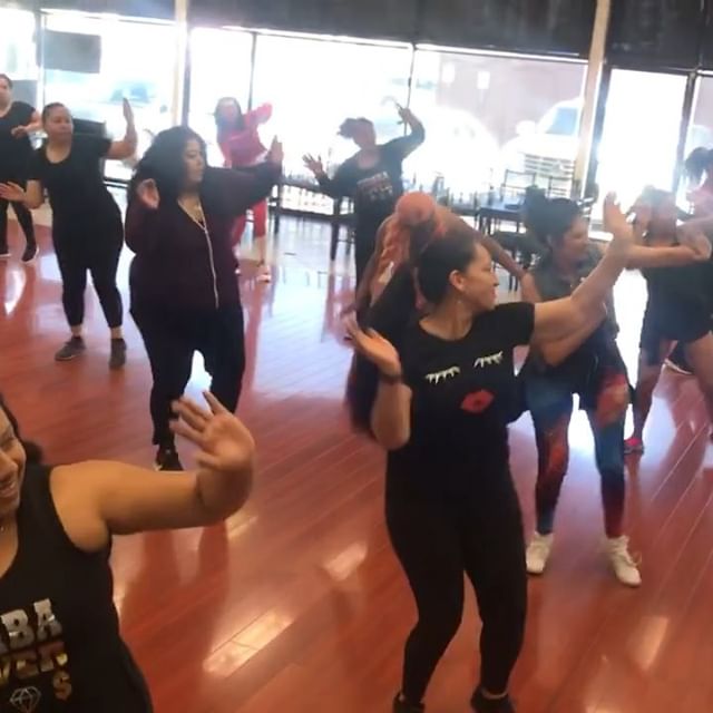 HabanaStyle's tweet photo. Zumba class next Monday morning with llandrystyle #lasvegas at our dance studio #salsalasvegas 
Cost: $7
Schedule: 10.30am - 11.30am 
Address: 3375 S Decatur Blvd
Las Vegas, NV  89102
United States
#zumba #zumbalasvegas https://t.co/dIxHxwnqNL