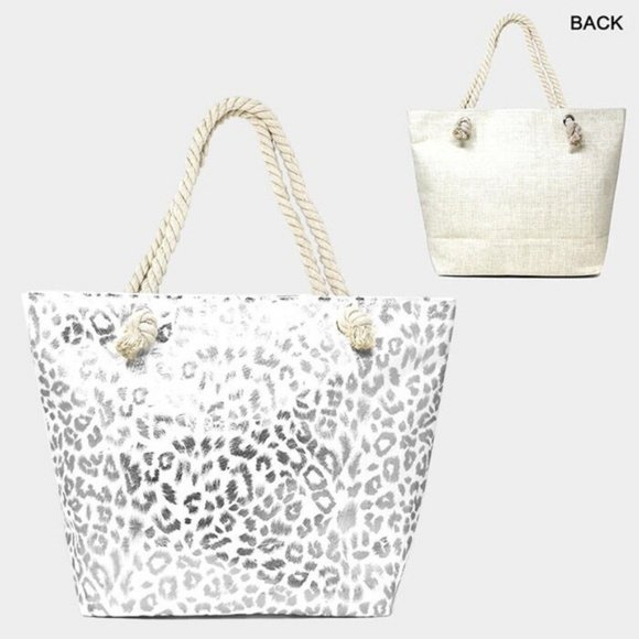 LisaBuk's tweet image. So good I had to share! Check out all the items I'm loving on @Poshmarkapp from @perri_ashkinazy #poshmark #fashion #style #shopmycloset #coach #tiffanyco #blossomthorn: posh.mk/TMPsXTGn5U