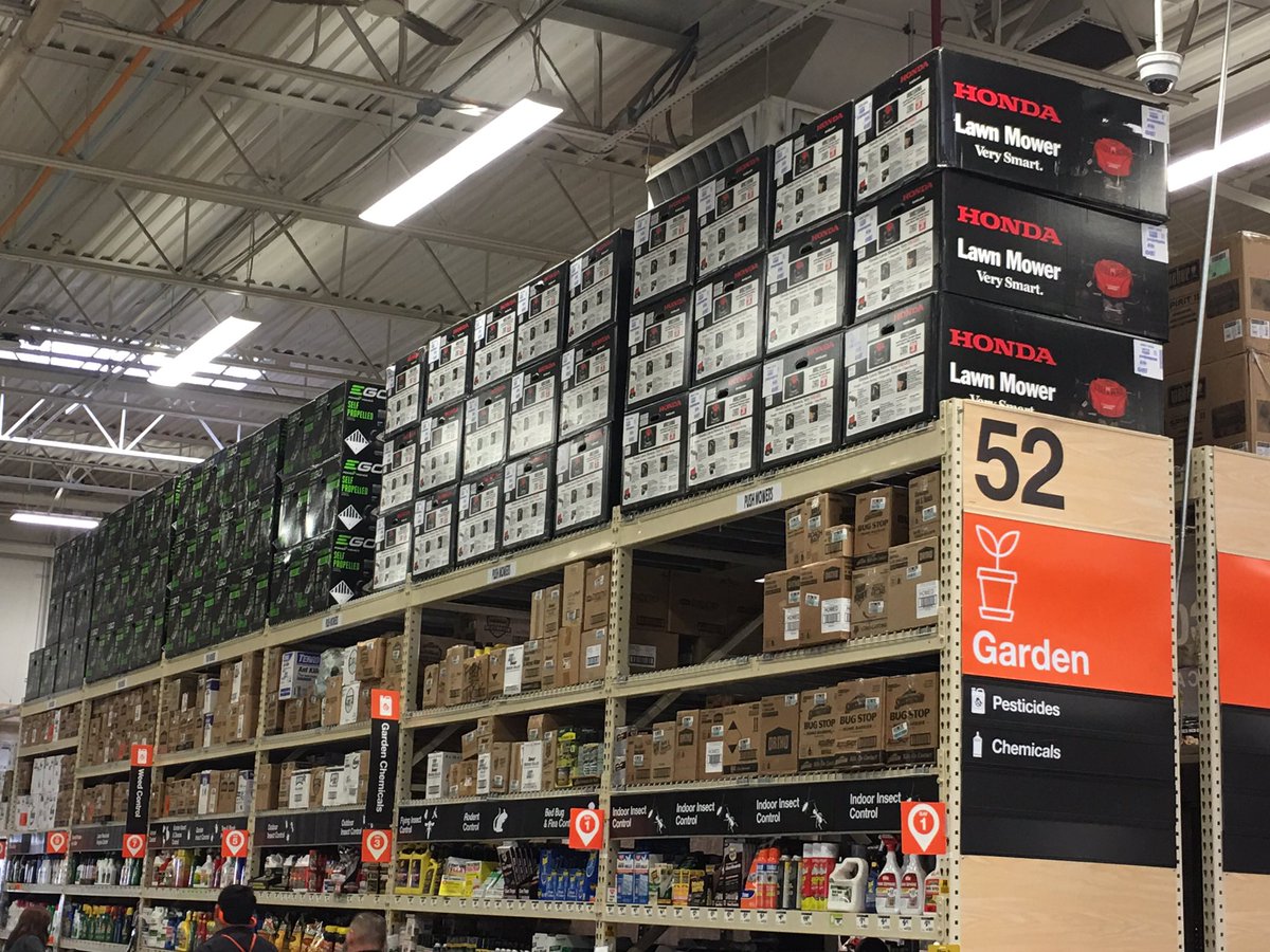 In it to Win it! Mountain of mowers. #D228ClappersCaper #thepark6585