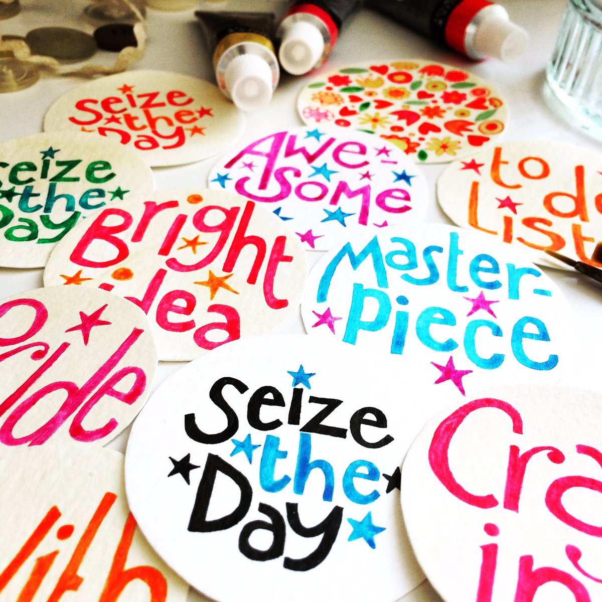 magicbutton77's tweet image. Day 15 #MarchMeetTheMaker theme is #motivation and #goals. I’m lucky to be able to carve out some time to be creative most days so my goal is to keep going with that while I make things that hopefully bring joy and inspiration to people! #seizetheday #creativemarket #artisanmade