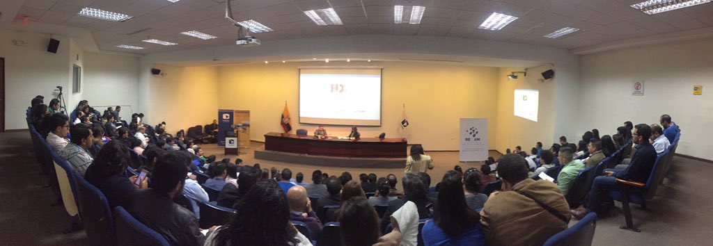 Para cerrar a lo alto, lleno total para la charla de <a href="/SilvanavF/">Silvana Fumega</a> de <a href="/idatosabiertos/">idatosabiertos</a> que nos expondrá sobre los avances en la temática en la region #OpenDataEC #DatosAbiertosEC 📊👩🏻‍🏫✅🇪🇨