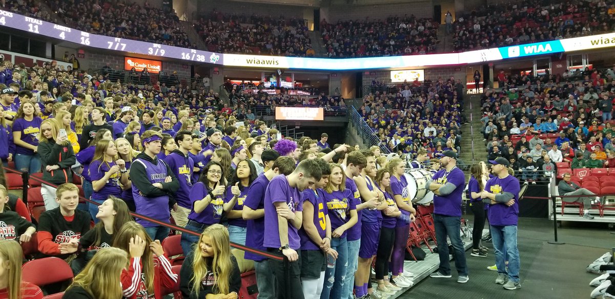 LeaderTrotts's tweet photo. Great season @EAHSBoys and thank you @ElmerElk and the @ElkSection for an amazing year. I am so proud of the entire #1Herd. You are amazing! #proudprincipal#EAHSGO https://t.co/rfk6TPHh0k