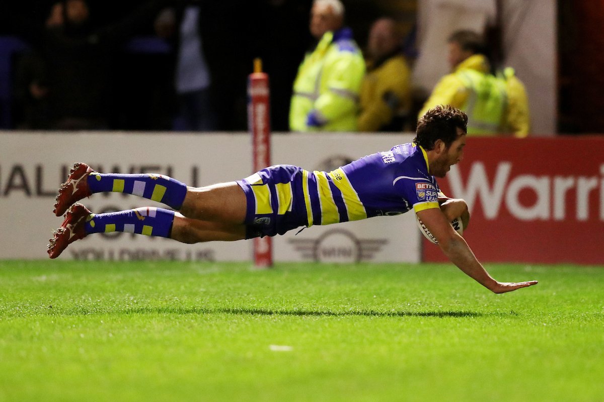 WarringtonRLFC's tweet photo. A strong opening 40 minutes from the lads! https://t.co/jKm6EvKssn
