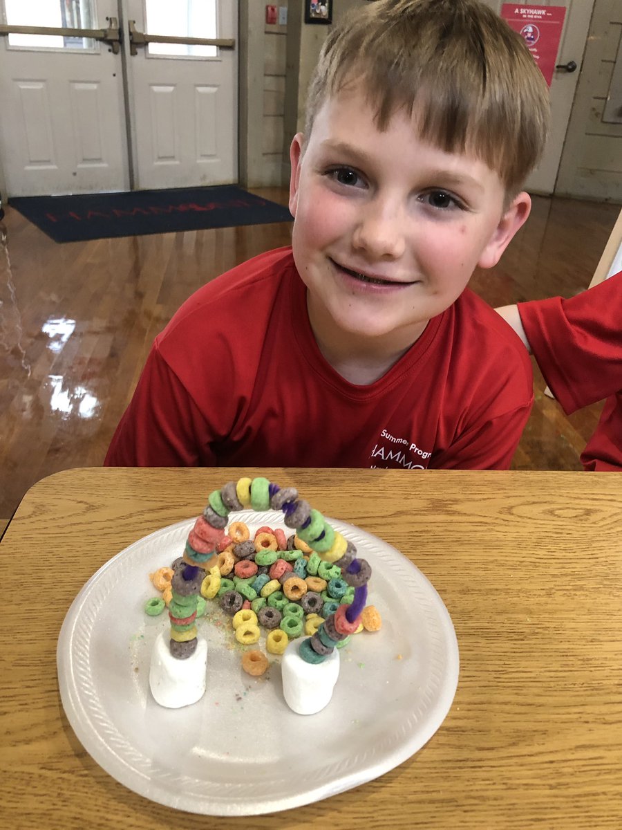 GoodT123's tweet photo. Celebrating St. Patrick’s Day early! #fruitloops #rainbow @Mr_KNWhite https://t.co/SiDCtDQVUz