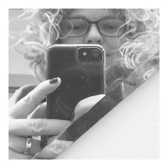 MadebyAnulka's tweet photo. #MarchMeetTheMaker : You 🖊 💁🏼‍♀️My name is Karolina Badz (@karolinabadz) ☘️I was born &amp; raised in Poland, but made Ireland my beloved home 12 years ago (one third of my life!) 🐚I live just outside Dublin, by the most beautiful Burrow beach 🧔🏻My better ha… https://t.co/QM4B0gxI41 https://t.co/D9dRcnbOdQ