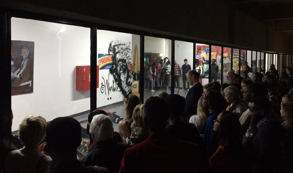 UR-CST-SABE tweet media