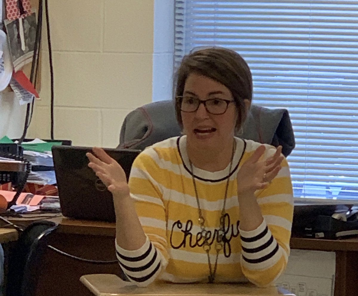 AllisonCTE's tweet photo. ECHS Career Development Coordinator @PamRobersonCDC having conversations with English I students about high school CTE course offerings, Career options and making every minute count in exploring and finding their passion. #CTETheHotTopic #nccteSE @SteeleKatherine @CTEforNC https://t.co/o4UgxzGTcK