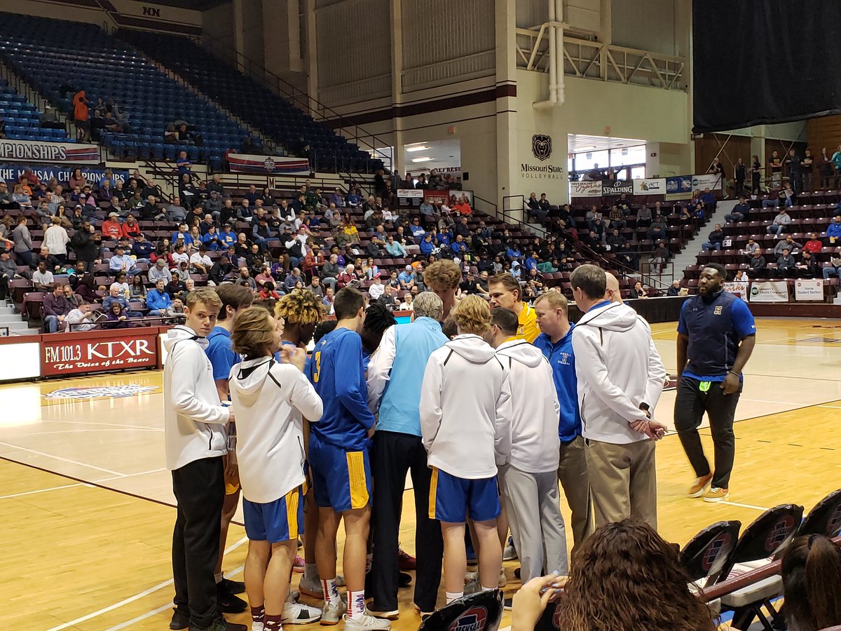 FHVikingBands's tweet photo. These kids are #initfourhowell for sure! @FHVikings https://t.co/F1tCYCnYvG