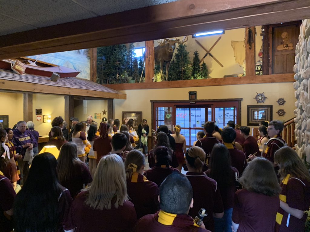 .<a href="/LoyolaBoW/">LUC Band of Wolves</a>, <a href="/LUC_Cheer/">Loyola Cheer Team</a> and <a href="/LoyolaDT/">Loyola Dance Team</a> ready to send us off in style at our hotel! #TurnTheShip #OnwardLU #HoopsInTheHeartland