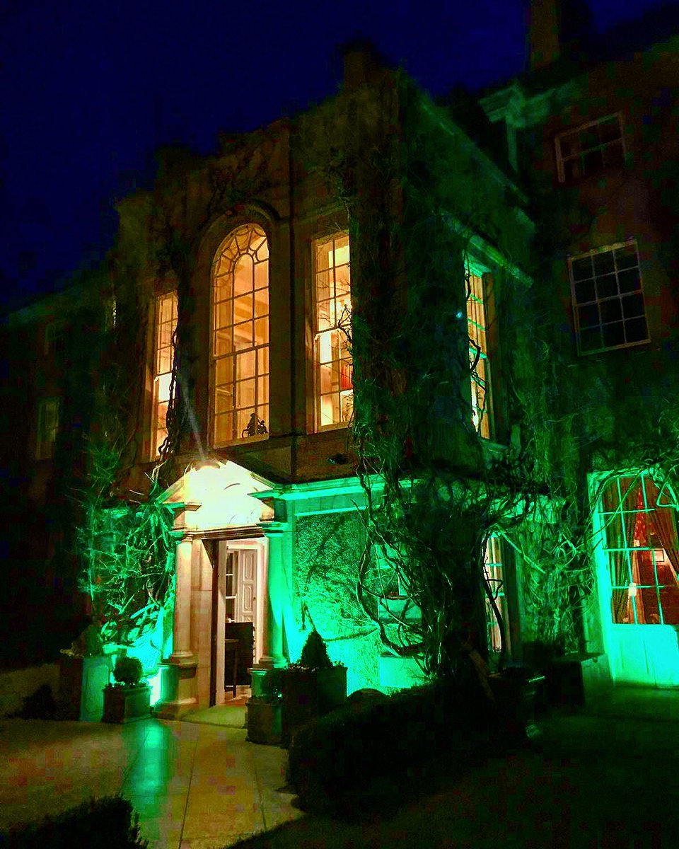mountjuliet's tweet photo. We are celebrating St. Patrick’s weekend by turning the Manor House green. We hope you all have an enjoyable weekend ☘️@TourismIreland #mountjulietestate #stpatrickweekend #manorhouse #irishcountryestate #kilkenny #visitkilkenny #lovekilkenny #GlobalGreening https://t.co/2vPclWILEy