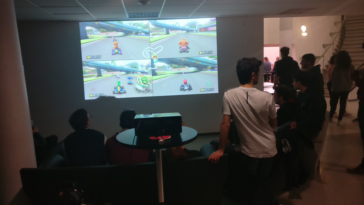 IsminMinitel's tweet photo. Hier soir, en collaboration avec la Comif Charpak, une LAN a été organisée pendant le Tibbar. Il était possible de se retrouver sur la piste avec Just Dance, de s’affronter sur Mario Kart, Smash Bros, sur Xbox ou PC. Minitel vous remercie d’être venus aussi nombreux ! #ISMIN https://t.co/PHiMC1tz4c