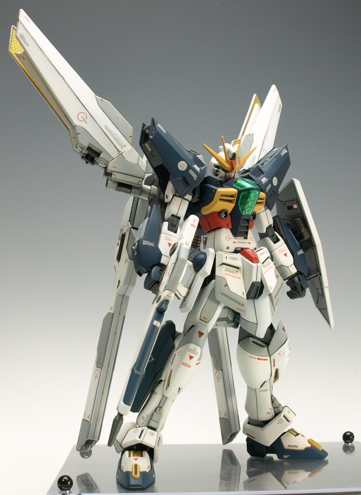 ねこラス Mg ガンダムdx ダブルエックス 完成いたしました 何でこのタイミングでdxかというと そこにdxがあったから あ いえただの罪プラ消化です ガンプラの画像貼るとrtされると聞いて ガンプラ ガンダムdx T Co Wcyjp3xncg