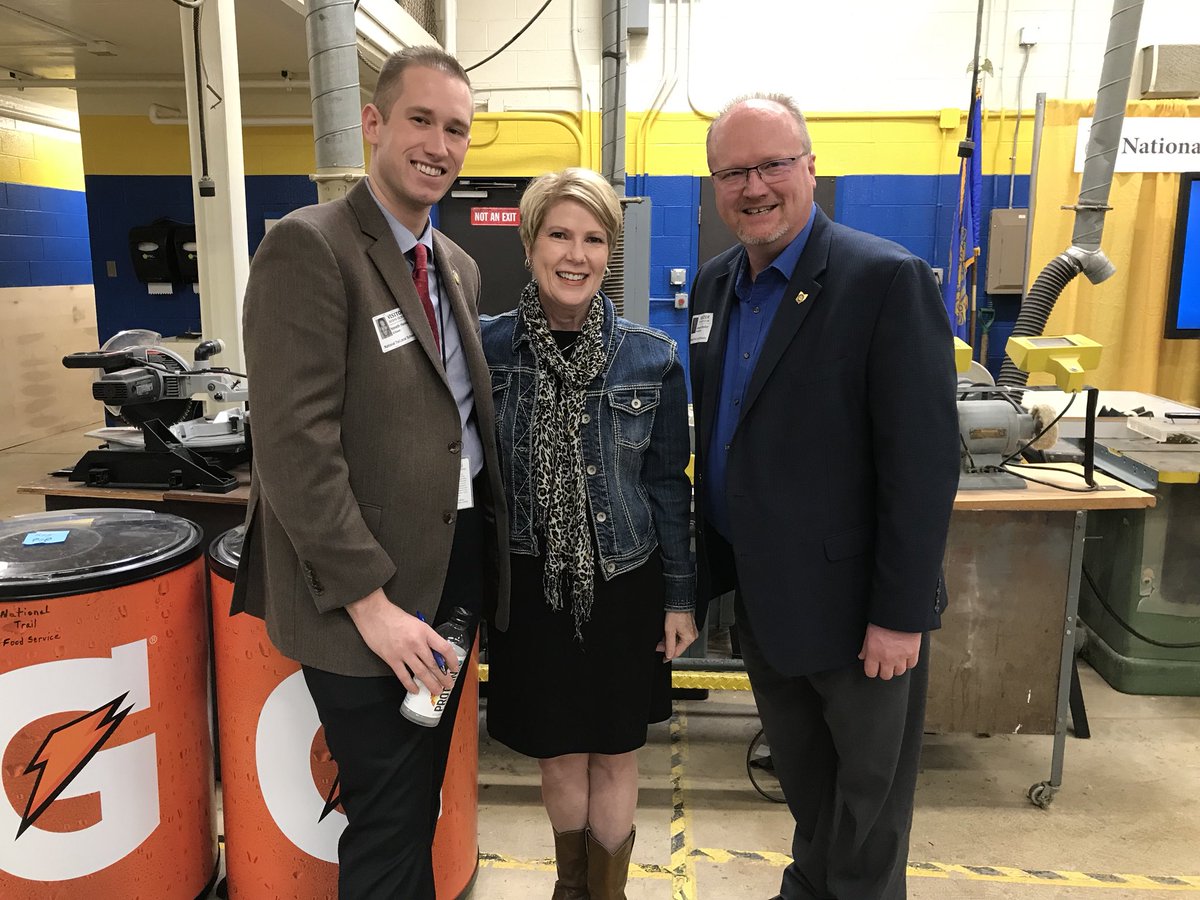 ohioagriculture's tweet image. Next we stopped at the National Trail Local Schools and @MVCTC FFA Elected Officials Luncheon in New Paris. #OhioAgWeek