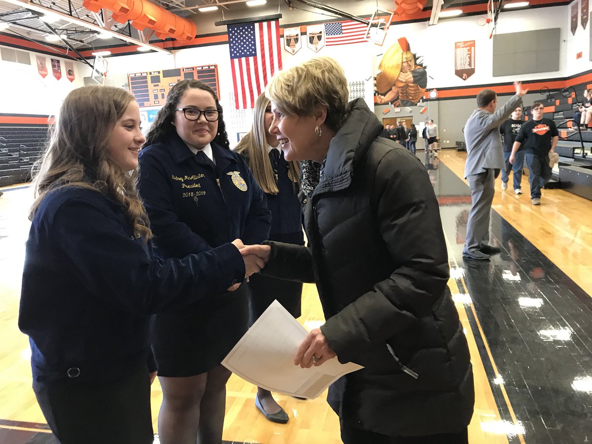ohioagriculture's tweet image. Lastly @OhioDorothy took part in a groundbreaking ceremony for a new Ag Education building project at Arcanum-Butler Local Schools. Director Pelanda even got to go into a classroom and say hi to some 3rd graders! #OhioAgWeek
