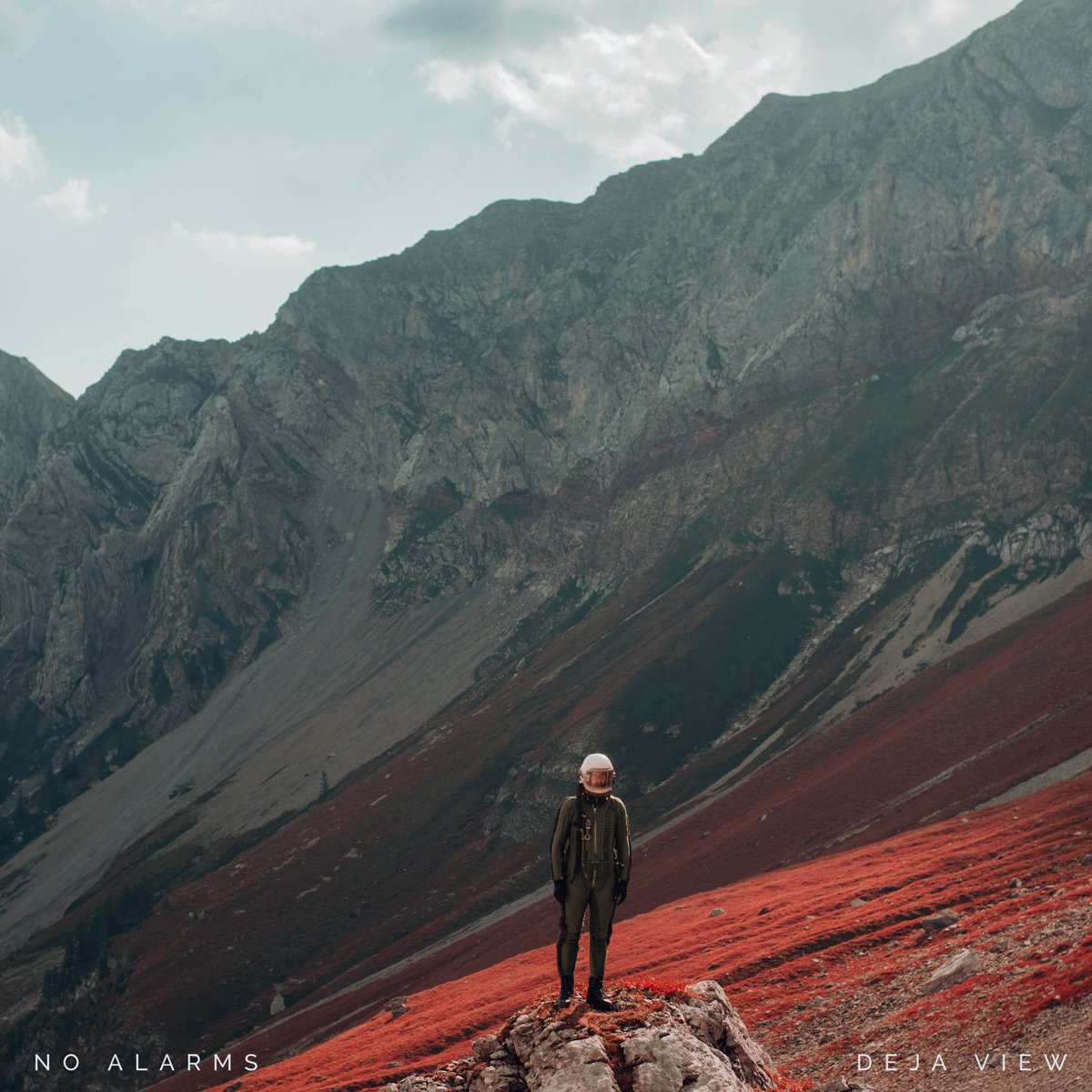 our new EP titled DEJA VIEW will be out April 19th, with the lead single FALLOUT coming April 5th. can't wait to share it, stay tuned! #noalarms #noalarmsmusic #dejaview #indiepop #altpop #detroitmusic