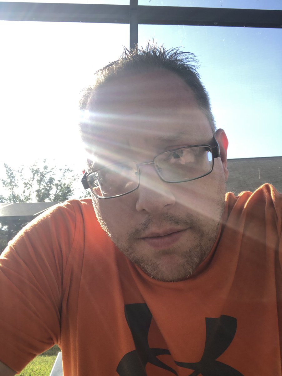 s7evendaysageek's tweet photo. Ladies, the shirt’s about to come off! And you thought the sun was bright! #Ginger #PastyWhite #SexSymbolForSure #Vacation #Florida #NotMissingMichigan https://t.co/qYrET3gZ14