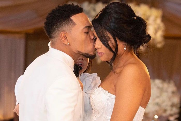 TeamHustleGrind's tweet photo. CHANCE THE RAPPER AND KIRSTEN CORLEY EXPECTING SECOND CHILD https://t.co/s0hsJ1VI8F