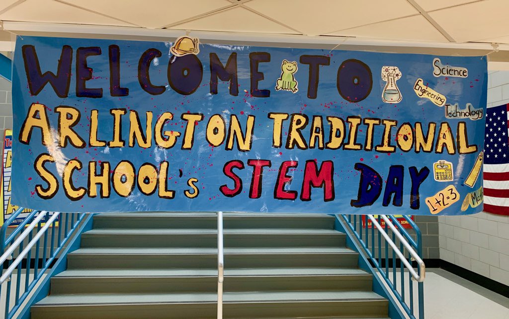 aympInc's tweet photo. Thank you Arlington Traditional School for hosting AYMP for your STEM DAY!! #AYMP #stemweducation #airlinepilot #aviation #DC #Arlington #STEM https://t.co/HX1pEgEAkd