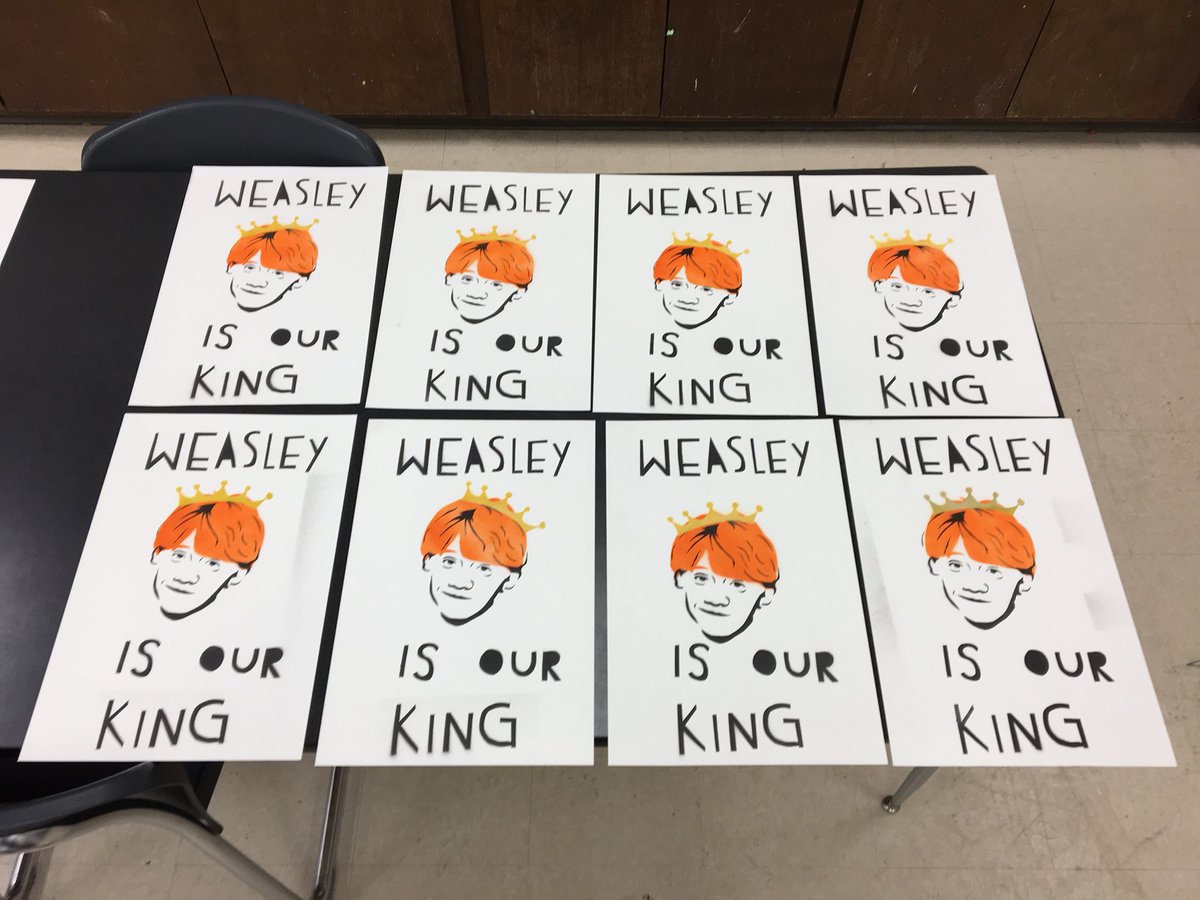 Ginger_Pride33's tweet photo. Making posters for tomorrow! 
Meet at 11 at City Hall
9th Annual Parade at 11:30
Freckle Fest 12:00-2:00 at Bridgepoint plaza in downtown Rome Ga
Weather is great, cool with lots of clouds in the forecast!! #GingerPride @Redhead_Rising @TheRedheadDays @BeingGinger @GBettler https://t.co/6D8UzCdGcF