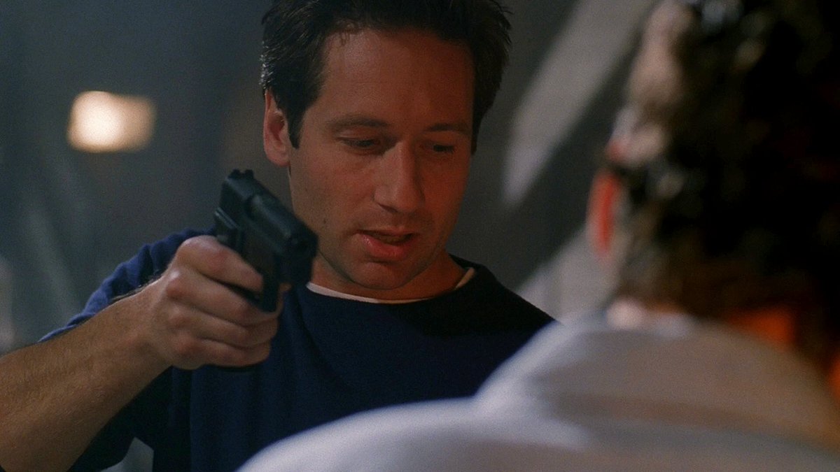 "I& #39;ll tell you. He kills her."  #XFScriptWatch   #Milagro