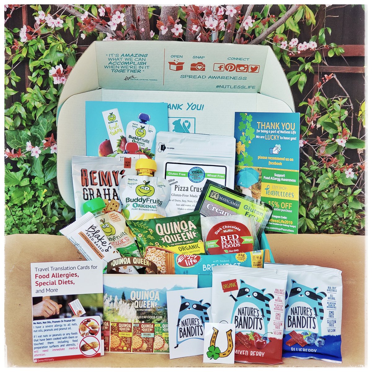 March Box! 
#nutfree #nutlesslife 
Don't forget to sign up for the April box.
🎁nutlesslife.org💙