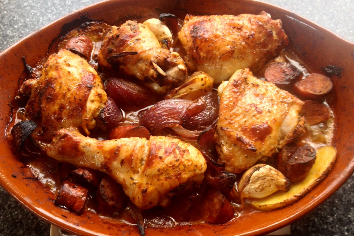 ThomasSeear's tweet photo. Blog: Chorizo and Orange Chicken. This wonderfully simple one-tray bake is heartily satisfying. Find it at my blog: https://t.co/q8BDkzyoil https://t.co/fpph6w2zTe