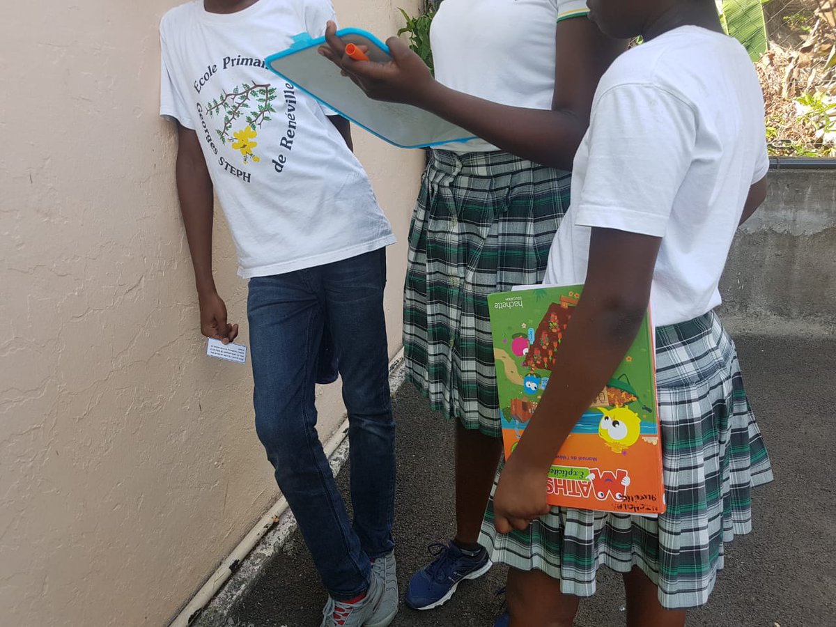 #SemaineDesMaths2019 Au cm2 : ambiance rallye/chasse au trésor avec des énigmes à résoudre. Jeu Folix, dominos des compléments à 100 et des doubles et moitiés.
<a href="/acmartinique/">Académie de Martinique</a> <a href="/CircoFdF1/">Circo FORTdeFRANCE 1</a>