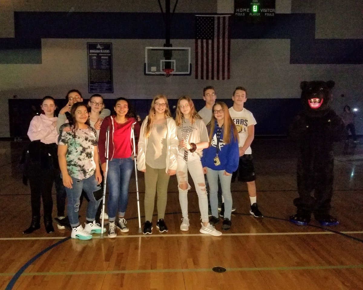 STUCOBingham's tweet image. Swimming Team 🏊‍♂️🏊‍♀️
@BinghamBears
#springassembly
#schoolspirit
#BearsRising🐾💙🐻
#kidsdeserveit
#isdstrong