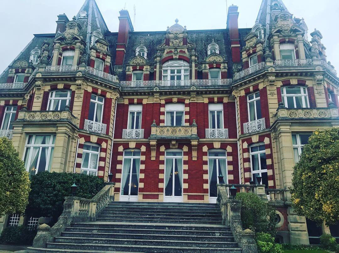 prawnalicious's tweet photo. What a day! #partnersinpractice conference at the gorgeous @ChateauImpney with the amazing @Harr_Ferguson @lincoln_helen @MidFamilyCentre @SFBTEssex @BeckycESCA @esca_jan to name but a few! Thank you for having us Worcestershire ✌️ https://t.co/GIwN0uibqo