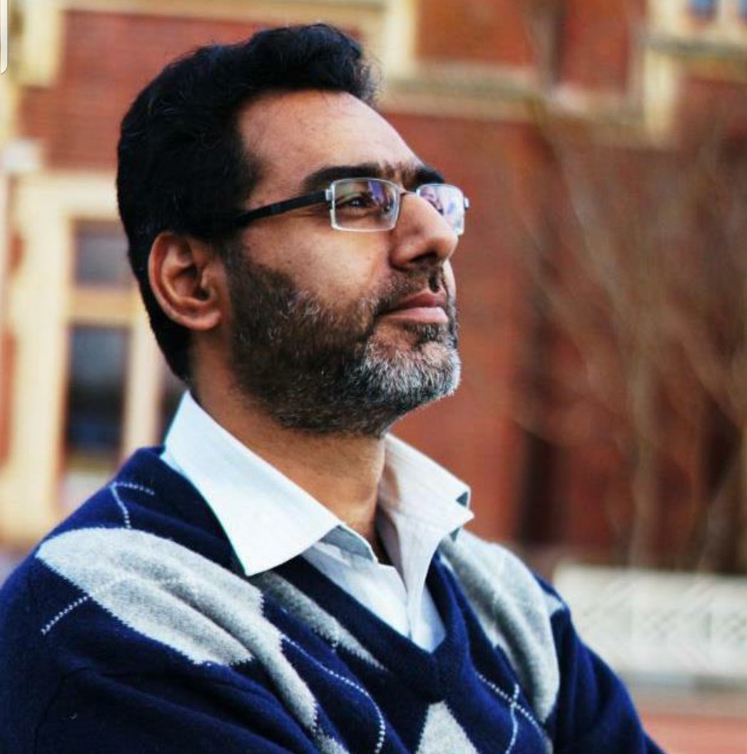 This Muslim man is Naeem Rashid from Abottabad, Pakistan. He sacrificed himself trying to disarm the terrorist at the Mosque in New Zealand. His son Talha was also killed in the attack.

HE IS A HERO. KNOW HIM. 😭

Retweet 💔