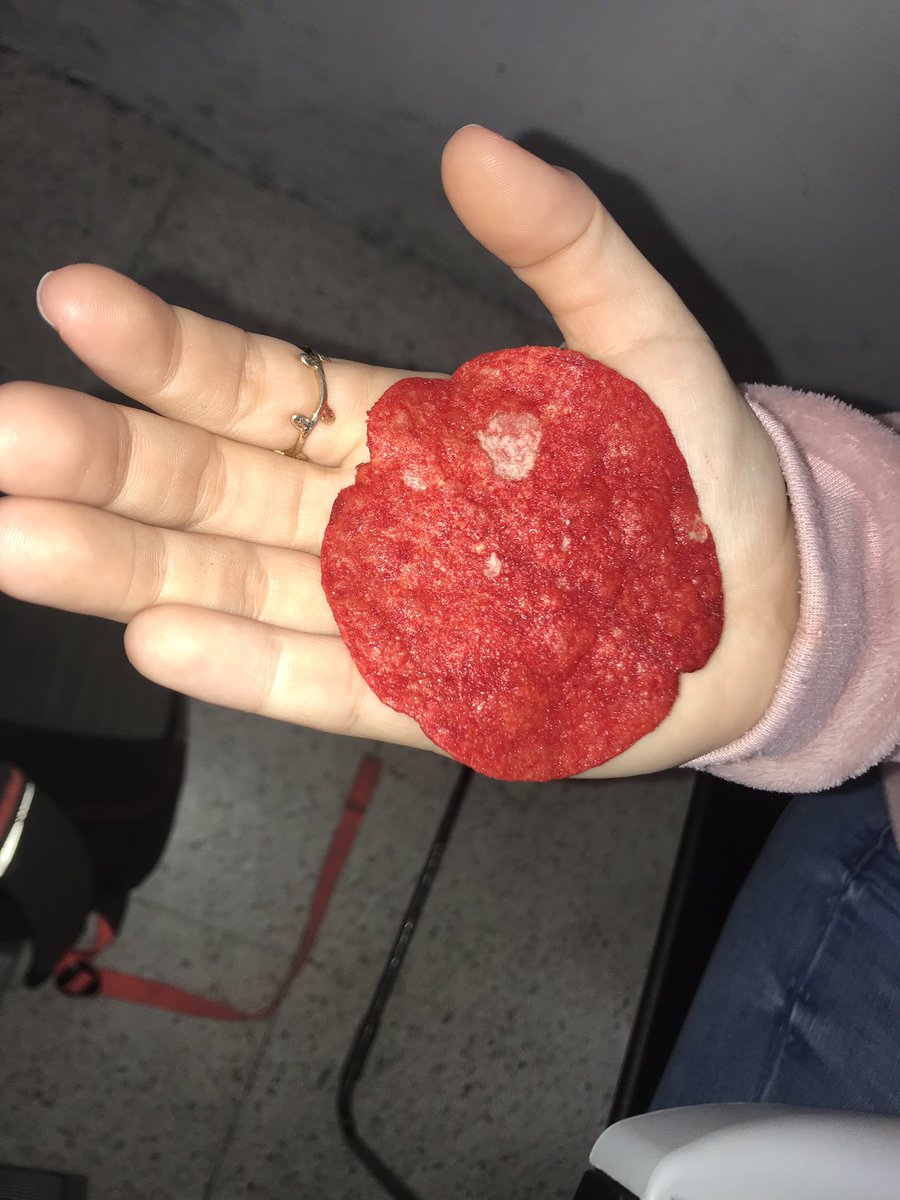 astridoba's tweet image. Si no le das RT a esta papita no te irá bien en el amor