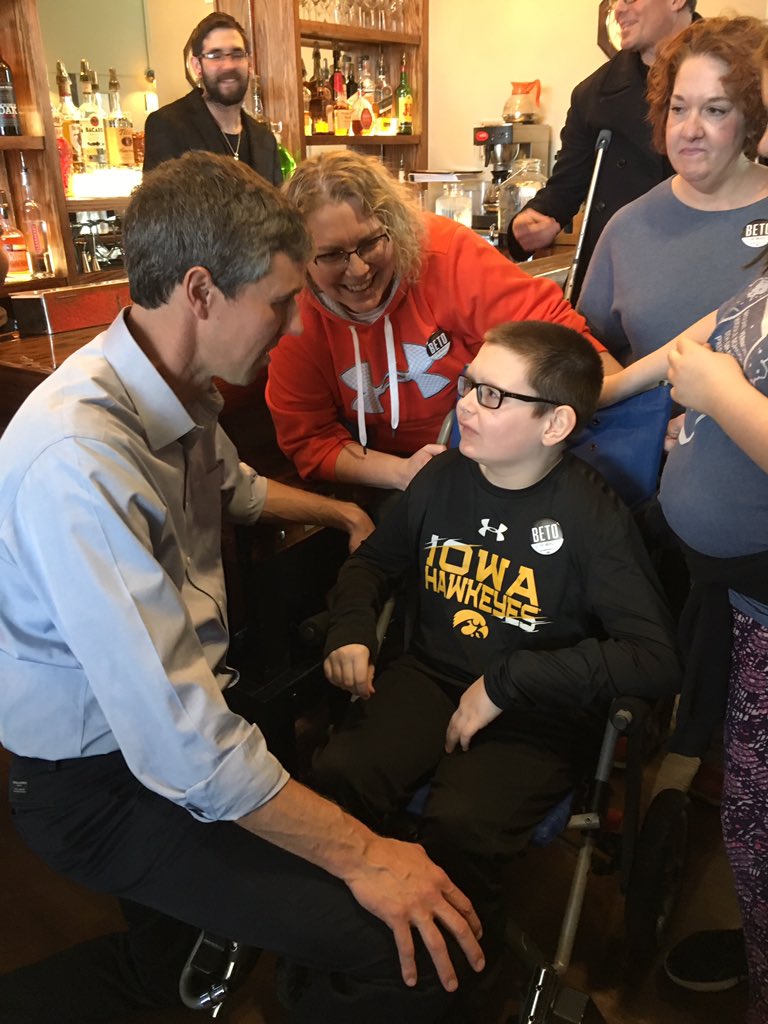 BetoORourke's tweet image. Amazing energy this afternoon in Mount Vernon at the Sing-A-Long and Yock's Landing. Great seeing everyone.