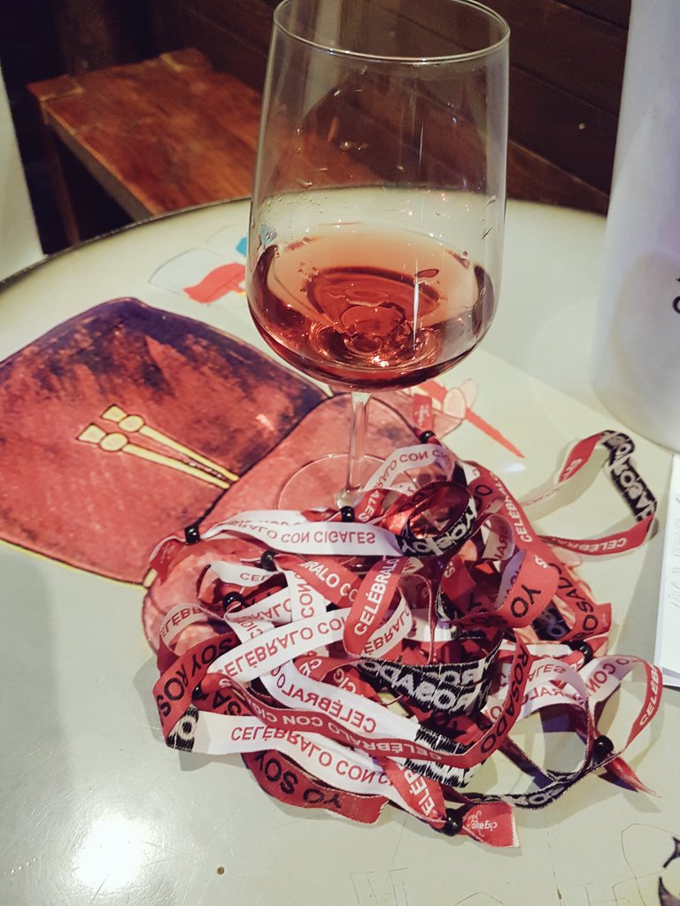 DOCigales's tweet photo. En breve empezamos nuestra Noche de los Vinos de la @DOCigales en el #zocha. Preparando... y al lío!!🍷
#HaciendoCigales #CelébraloconCigales @TurismoCigales @turvalladolid https://t.co/rjonr4wEut