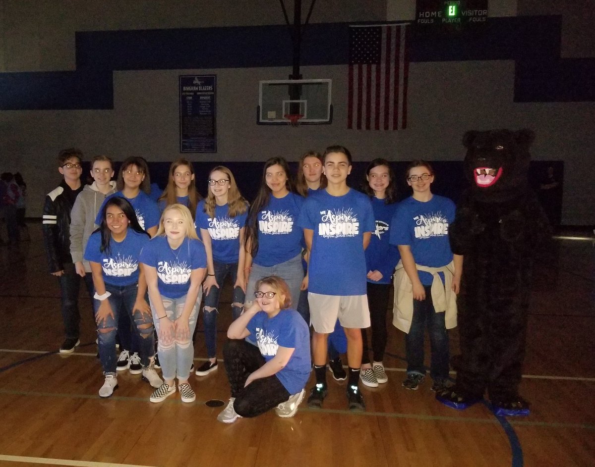 STUCOBingham's tweet image. Our own @STUCOBingham students
@BinghamBears
#springassembly
#schoolspirit
#BearsRising🐾💙🐻
#kidsdeserveit
#isdstrong