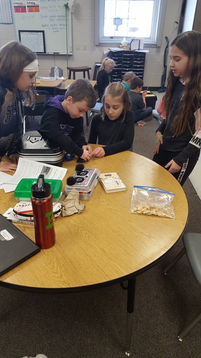 KaleighBearce's tweet image. Mystery hangout with my family in Germany, colonial Breakout Box, and Easter egg hunt filled with story problem. 100% #engagedclass on the day before spring break!  #lfeproud #r7proud