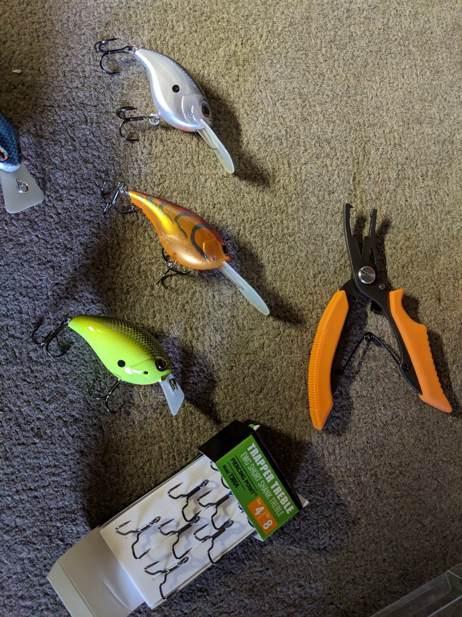 sptmnky's tweet photo. @TrapperTackle Oh yeah!! Swapping out some now with the short shank trebles! @TrapperTackle  #TeamTrapper https://t.co/fjbiFO96II