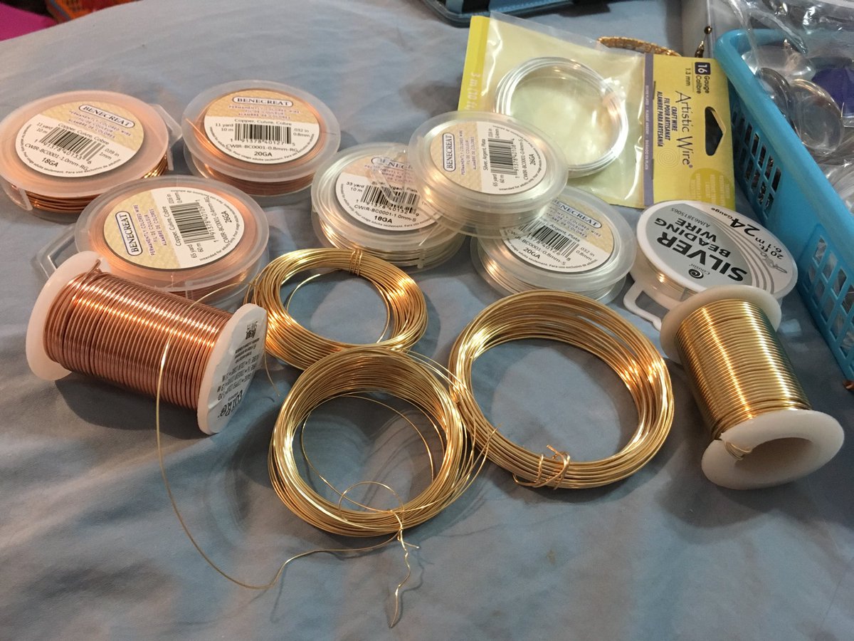 DragonWired's tweet photo. Love my wire! #wovenwire #TheWiredDragon #Wirejewelry https://t.co/Z67qpDv14s