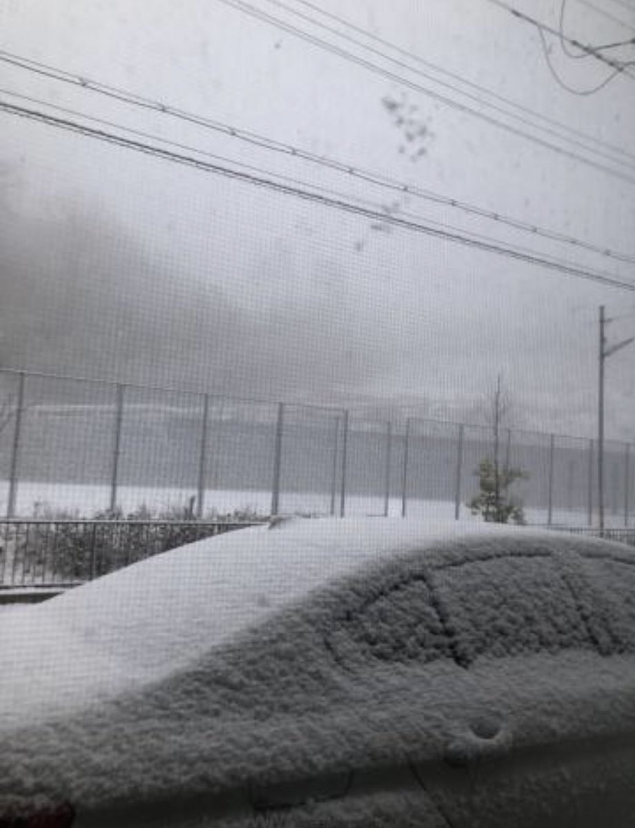 Makise V Twitter 神戸市北区積もりすぎや 画像はウェザーリポートより