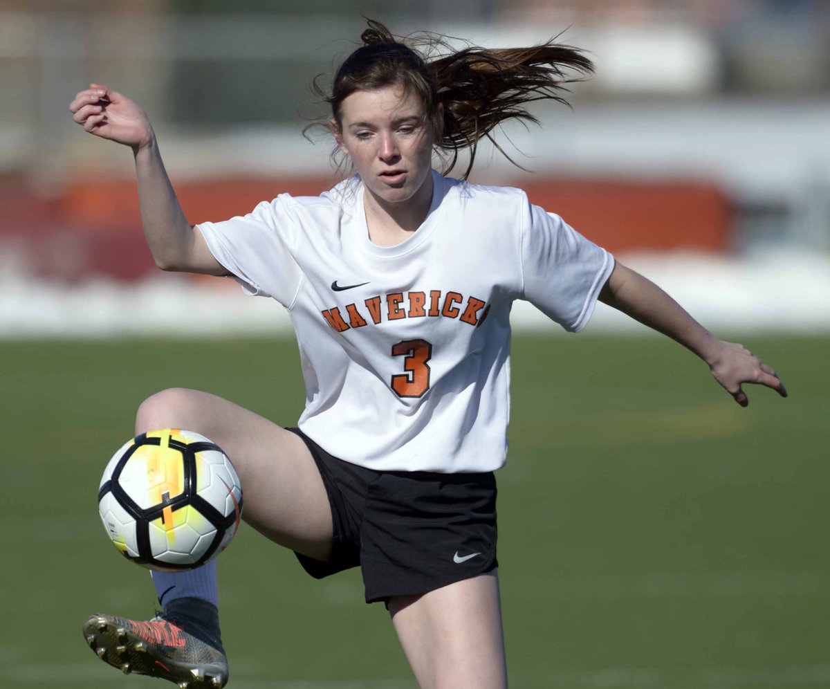 LGeyerTC's tweet photo. Photos: @MeadHS @MeadAthletics @niwotathletics
@niwotsoccer soccer #copreps @BoCoPreps @CHSAA https://t.co/Remg9IyiKp https://t.co/CyuSuePpCY