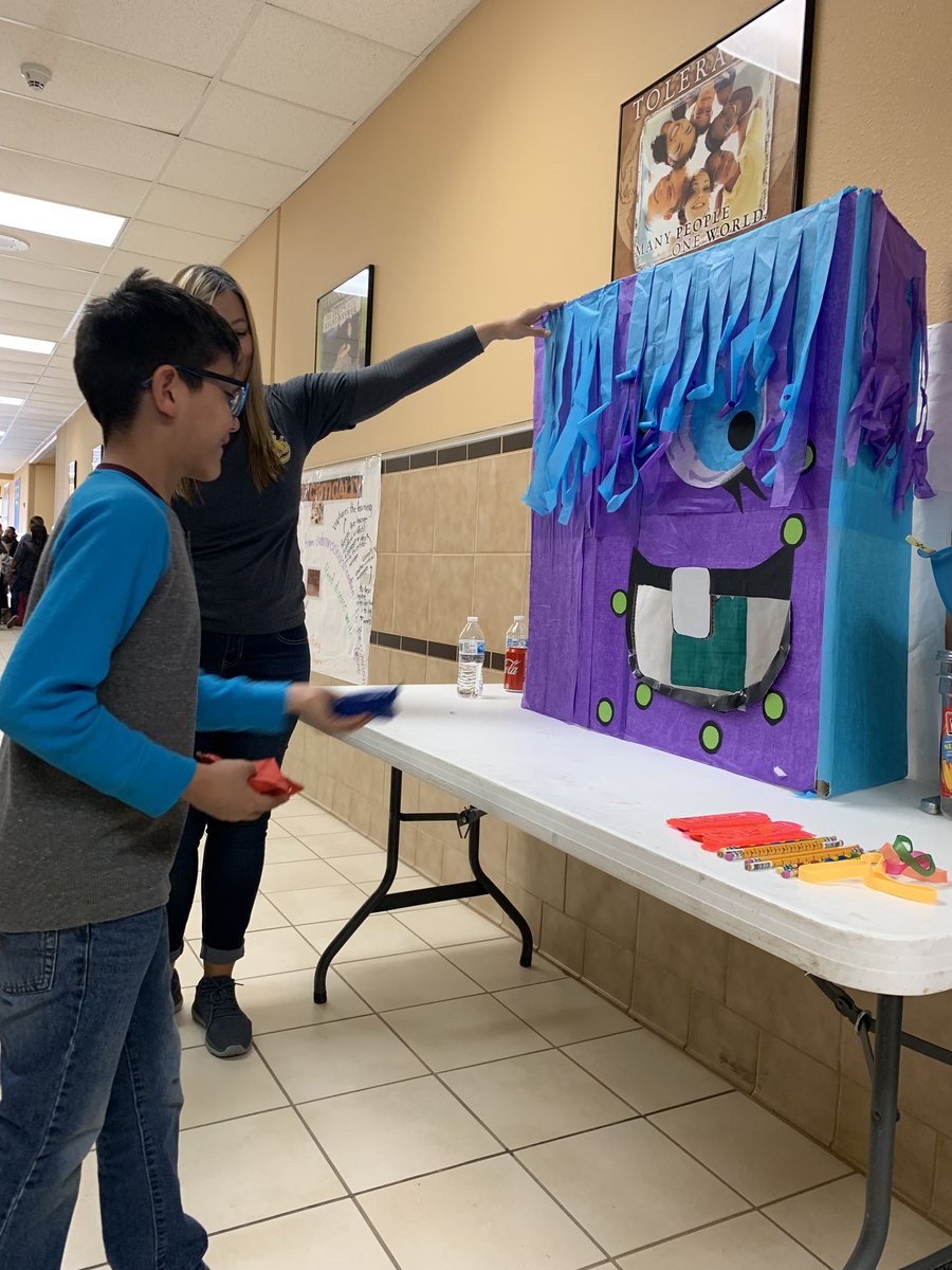 ANavarro_EMMS's tweet image. FES Carnival 2019! Great turnout!! @FISD_Wildcats @VamosVijil #springbreak #besafe# #timeforrandr
