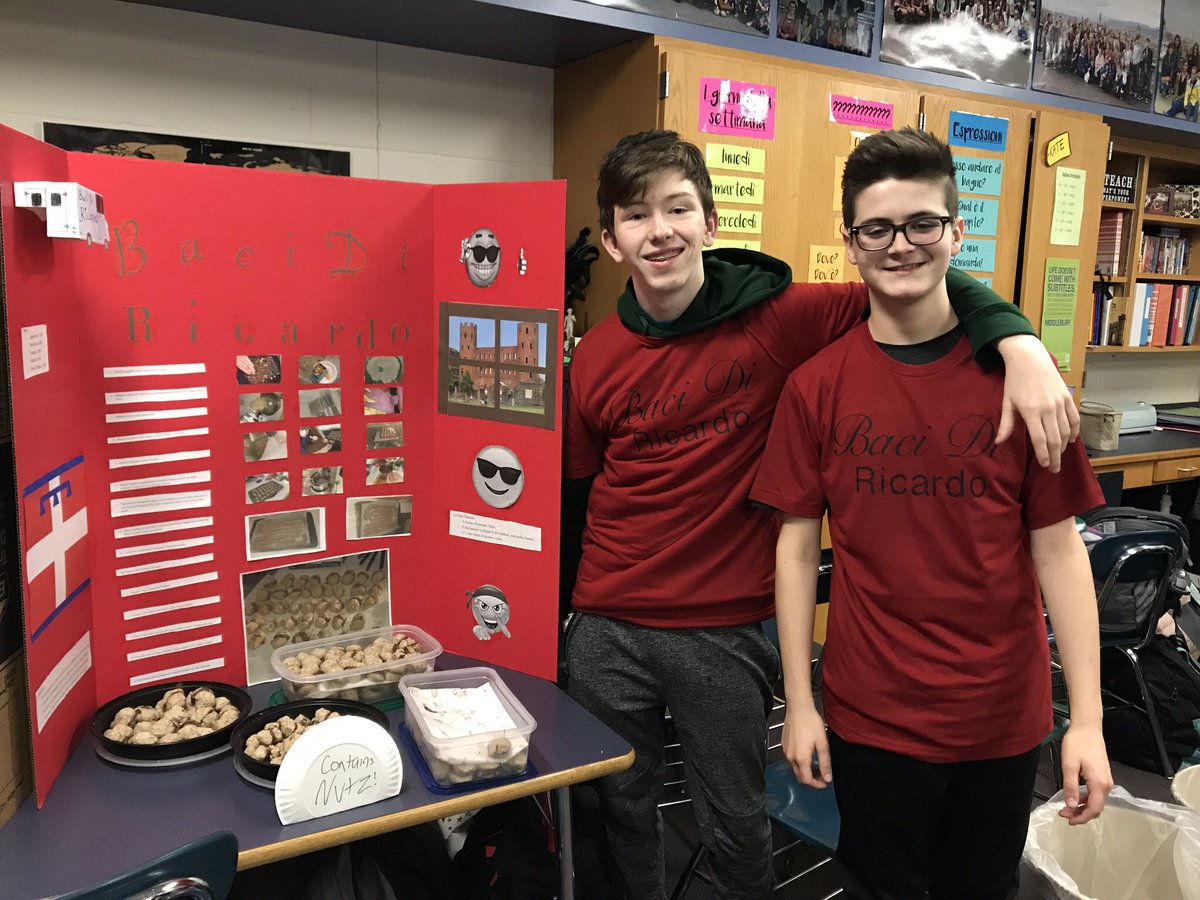 Nipmucitaliano's tweet image. Tommaso and Mario’s Piemontese food truck. #worldlanguageweek #mursd